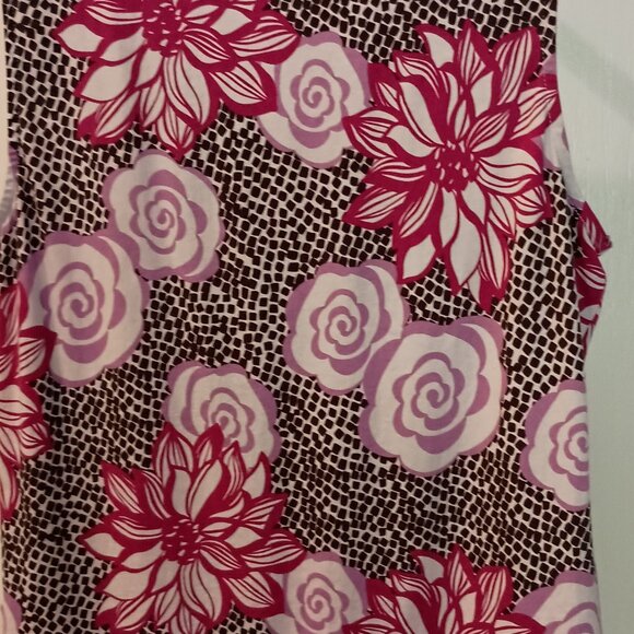 Ann Taylor Large Sleeveless Blouse - Picture 3 of 5